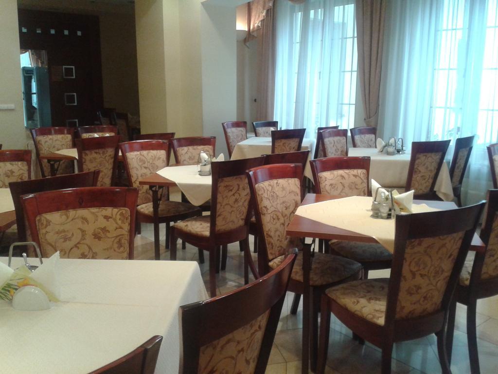 Hotel Saol Krynica-Zdrój Exteriör bild