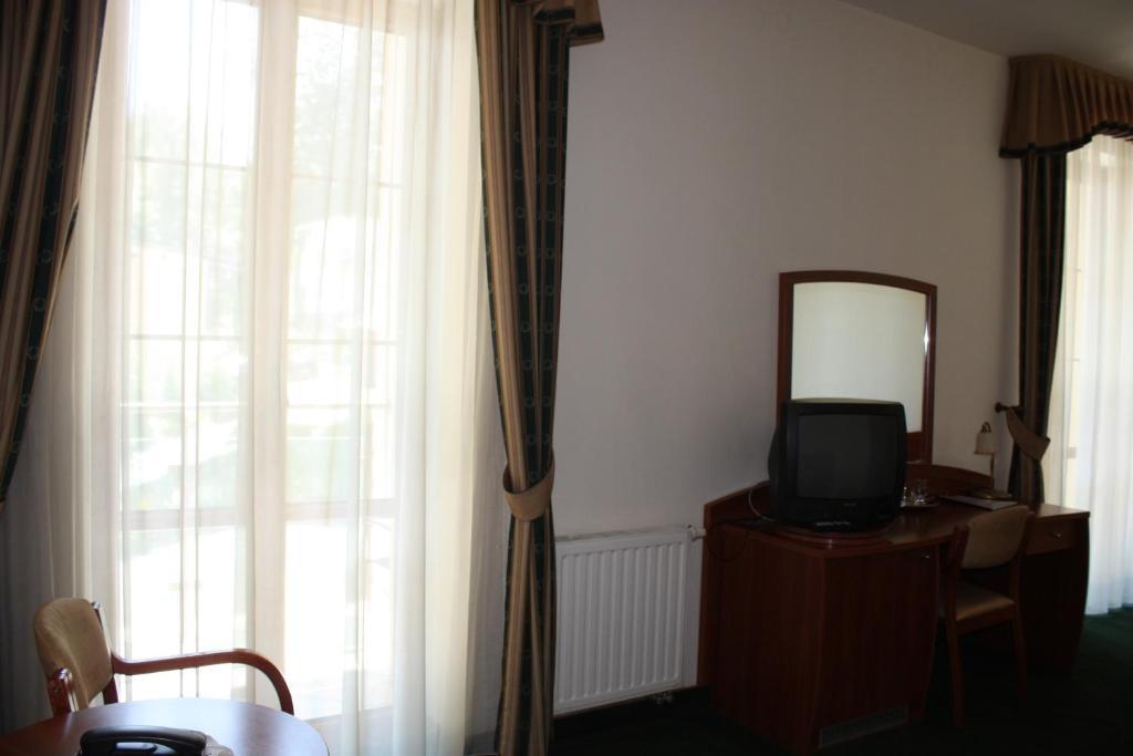Hotel Saol Krynica-Zdrój Exteriör bild